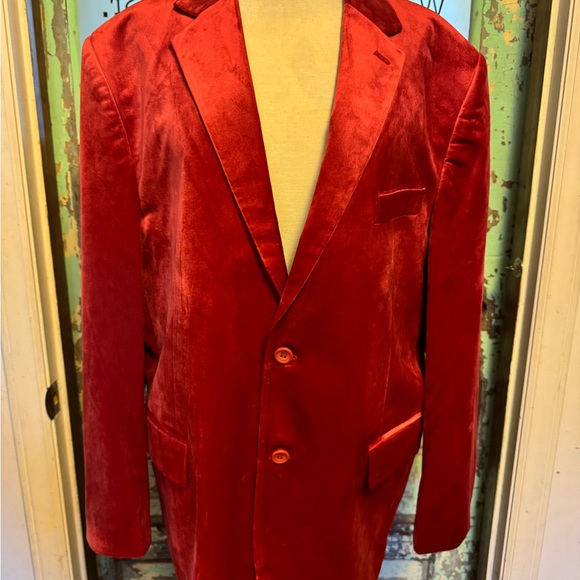 Classic Red Men's Crushed Velvet Blazer - Picture 3 of 8